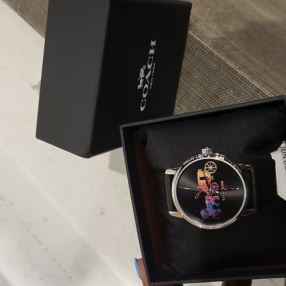 Coach watch - Picture 5 of 5